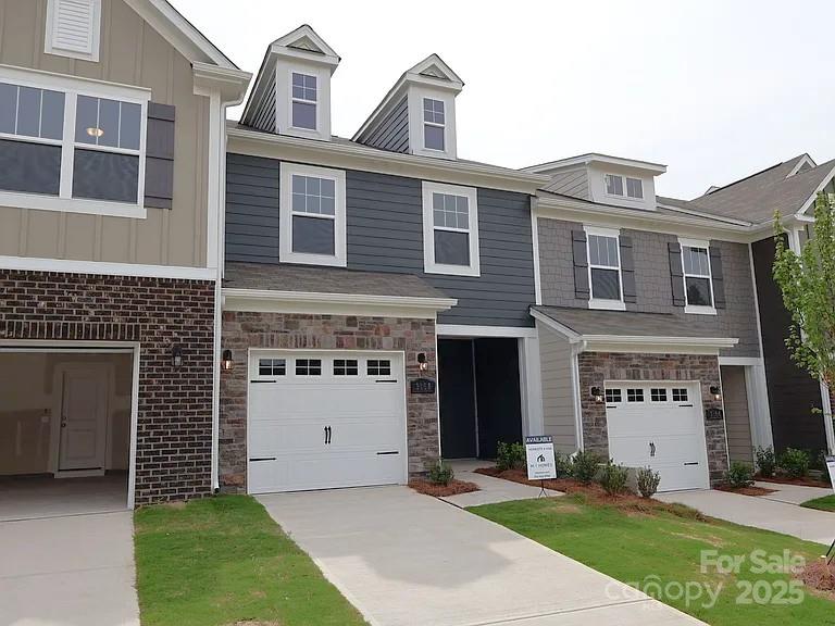 Property image 2 at 3168 Lilac Grove Drive, Charlotte, NC 28269