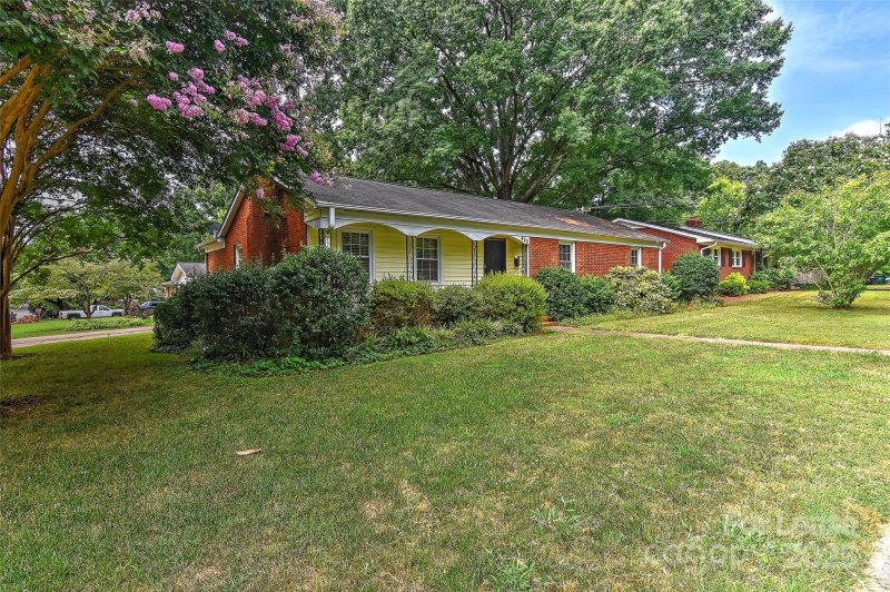 Property image 3 at 420 Seneca Place, Charlotte, NC 28210