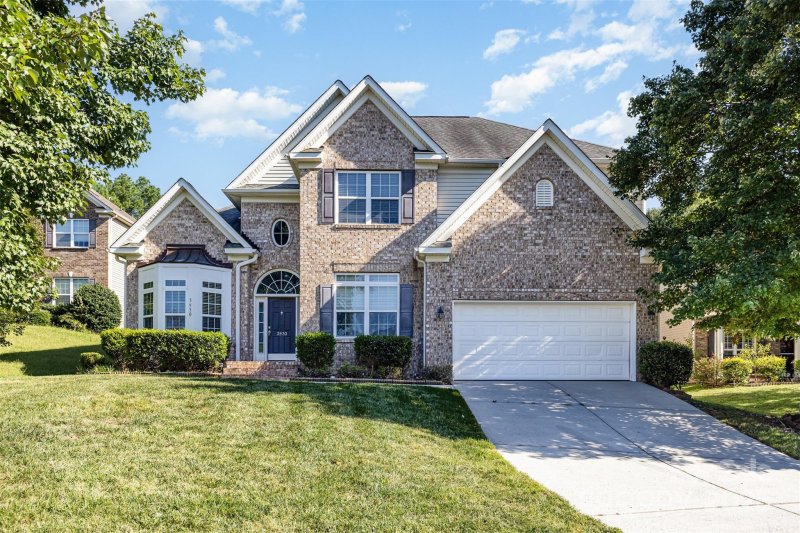 Property image 5 of 3930 Kalispell Lane in Highland Creek, Charlotte, NC 28269