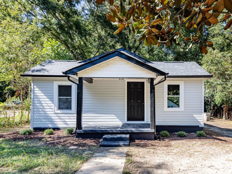 Property image 4 of 1506 Lake Street in Jenkins Heights, Gastonia, NC 28052