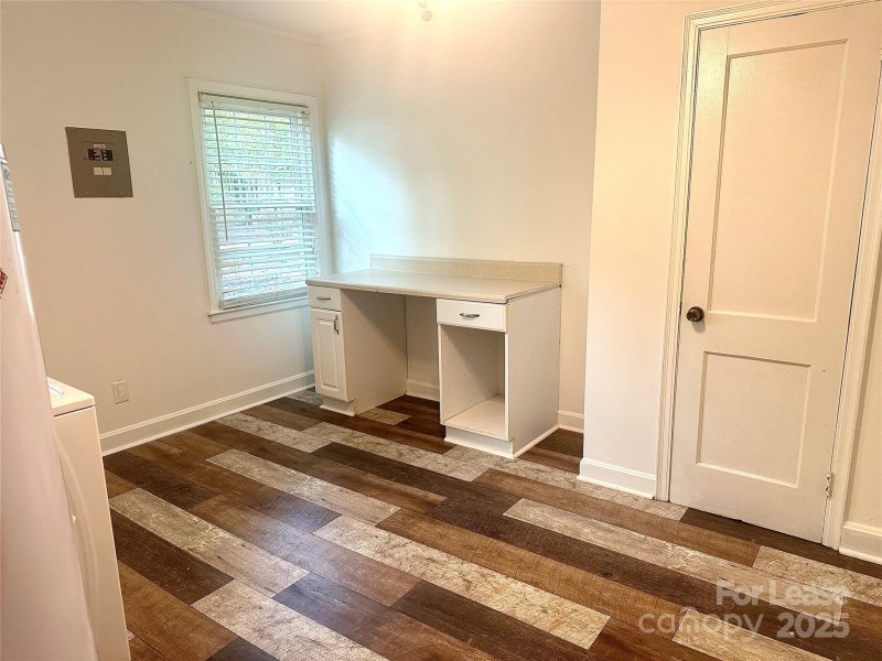 Property image 5 at 900 Everett Place, Charlotte, NC 28205