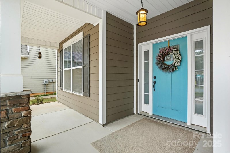 Property image 2 of 1814 Larkspur Way in Lake Ridge, Tega Cay, SC 29708
