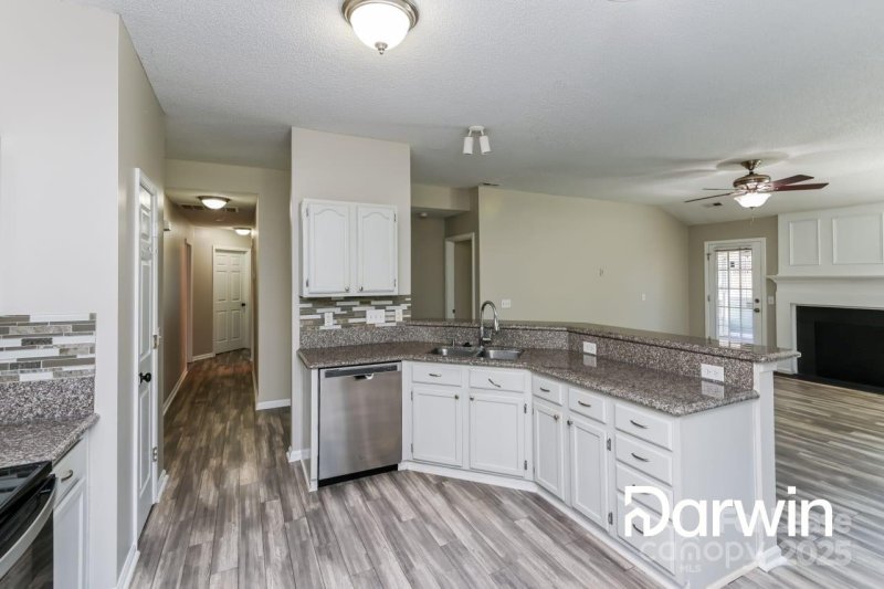 Property image 4 of 11204 Clayford Ridge Drive in Bradfield Farms, Charlotte, NC 28215