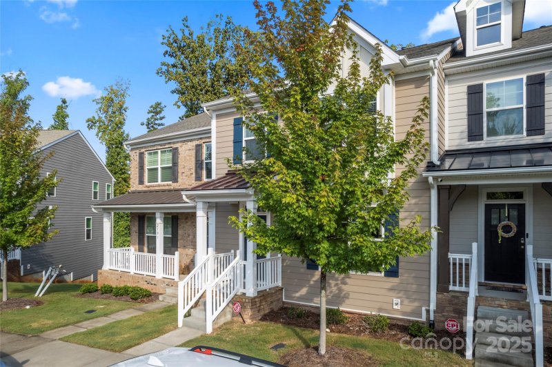 Property image 2 of 2105 Laurel Village Circle in Laurel Walk, Belmont, NC 28012
