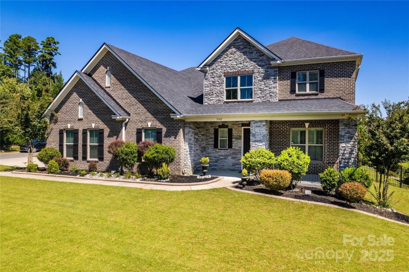 Property image 2 of 13342 Crystal Springs Drive in Mirabella, Huntersville, NC 28078