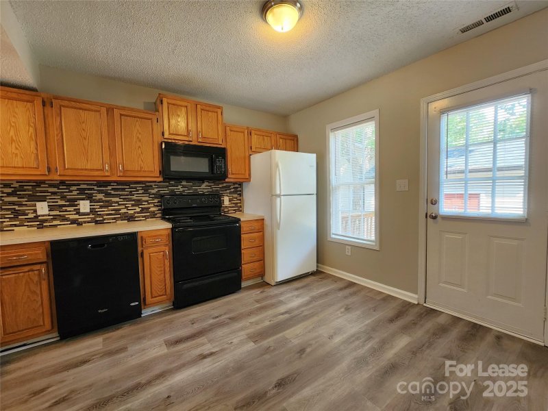 Property image 5 at 268 Southcircle Drive, Concord, NC 28027