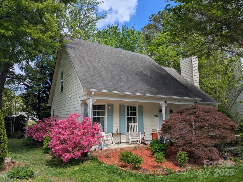 Property image 2 at 9723 Manus Court, Matthews, NC 28105