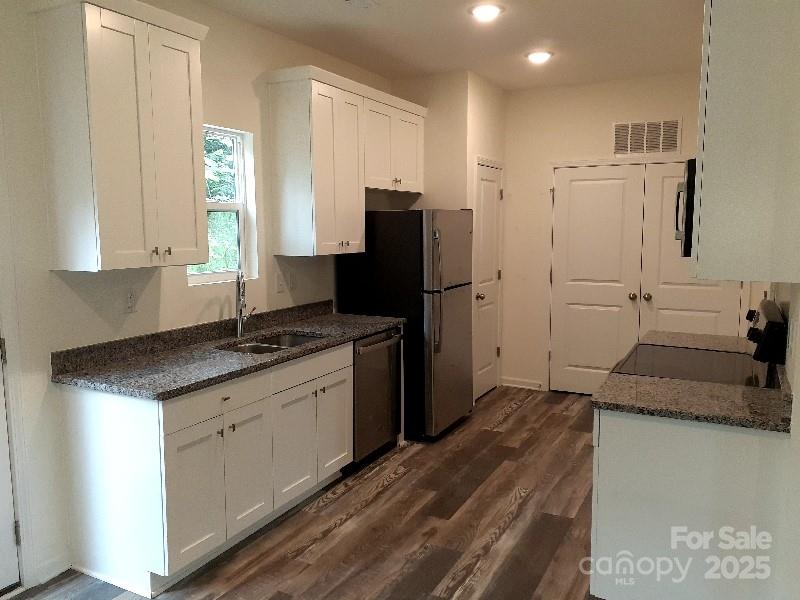 Property image 3 of 224 Nelson Avenue in Oakview Terrace, Charlotte, NC 28216