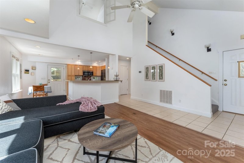 Property image 5 of 19 Castle Street in Kenilworth, Asheville, NC 28803