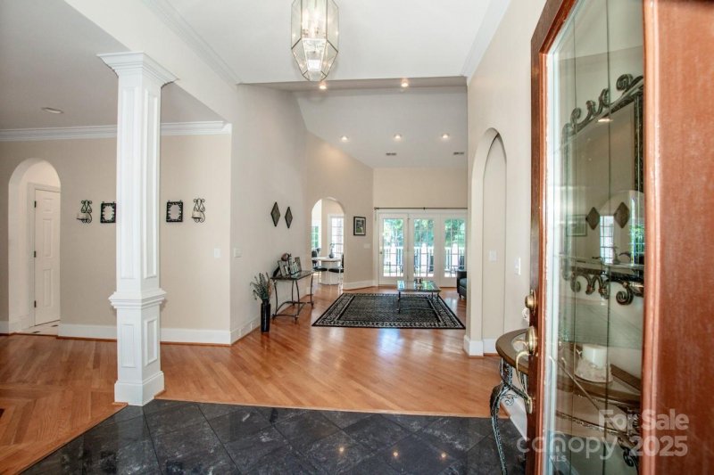 Property image 2 of 214 Wildwood Cove Drive in Wildwood Cove, Mooresville, NC 28117