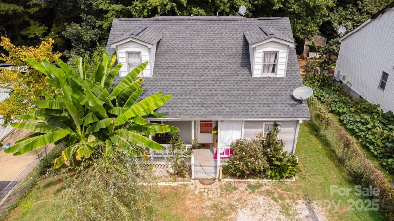 Property image 2 of 3537 Durham Lane in Trexler Acres, Charlotte, NC 28269