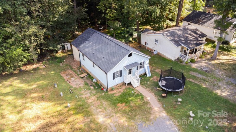 Property image 3 of 3631 Durham Lane in Trexler Acres, Charlotte, NC 28269