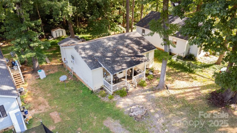 Property image 3 of 3635 Durham Lane in Trexler Acres, Charlotte, NC 28269