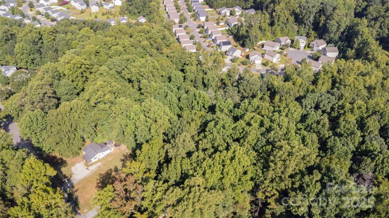 Property image 5 of 3635 Durham Lane in Trexler Acres, Charlotte, NC 28269