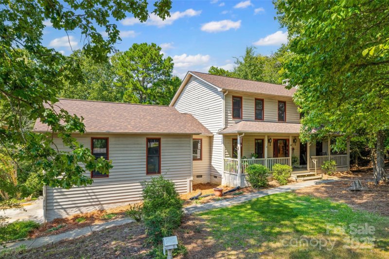 25011 Club View Drive