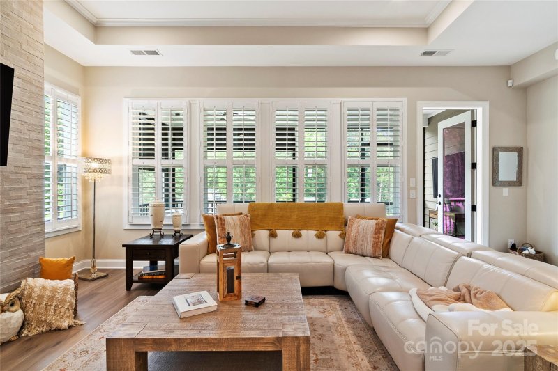 Property image 4 of 1018 Lake Como Drive in Cresswind at Wesley Chapel, Monroe, NC 28110