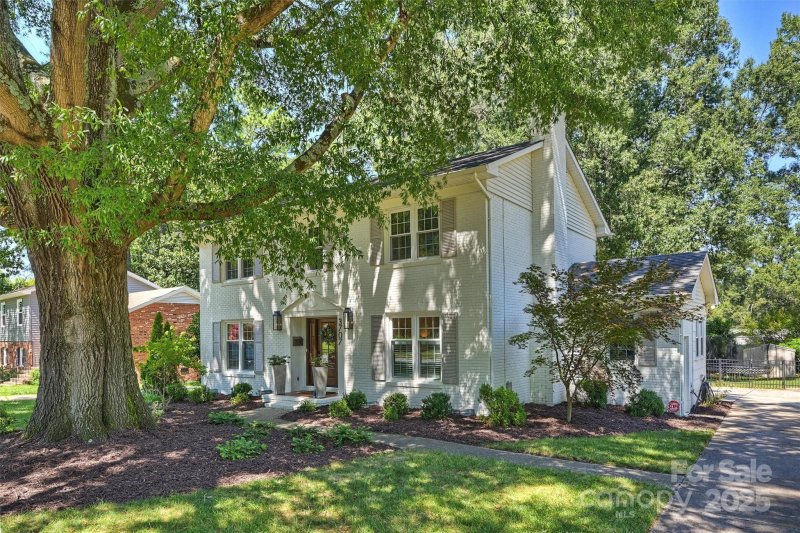 Property image 2 at 3707 Sulkirk Road, Charlotte, NC 28210