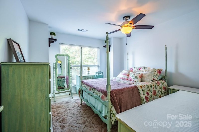 Property image 5 of 505 N Graham Street in Fourth Ward, Charlotte, NC 28202