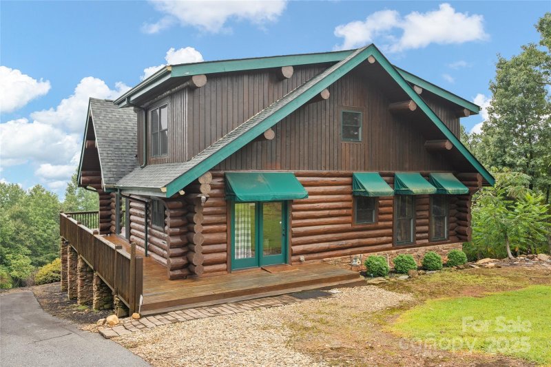 Property image 4 of 352 Arbra Mountain Way in Yellowtop Mountain Estates, Bostic, NC 28018