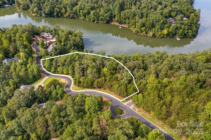 Property image 4 of 1140 Laurel Crest Lane in Lake Adger, Mill Spring, NC 28756