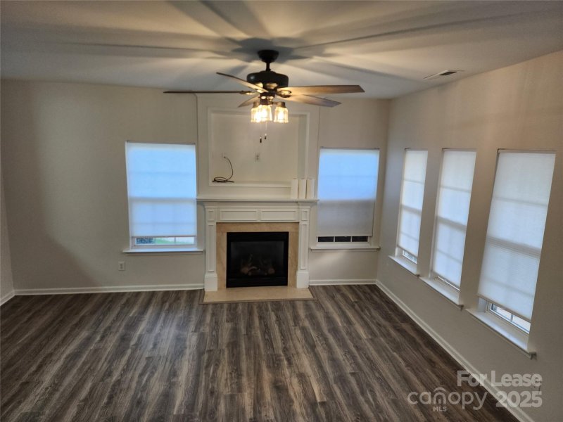 Property image 4 of 15258 Crossing Gate Drive in Caldwell Station, Cornelius, NC 28031