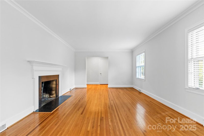 Property image 5 at 5814 Wedgewood Drive, Charlotte, NC 28210