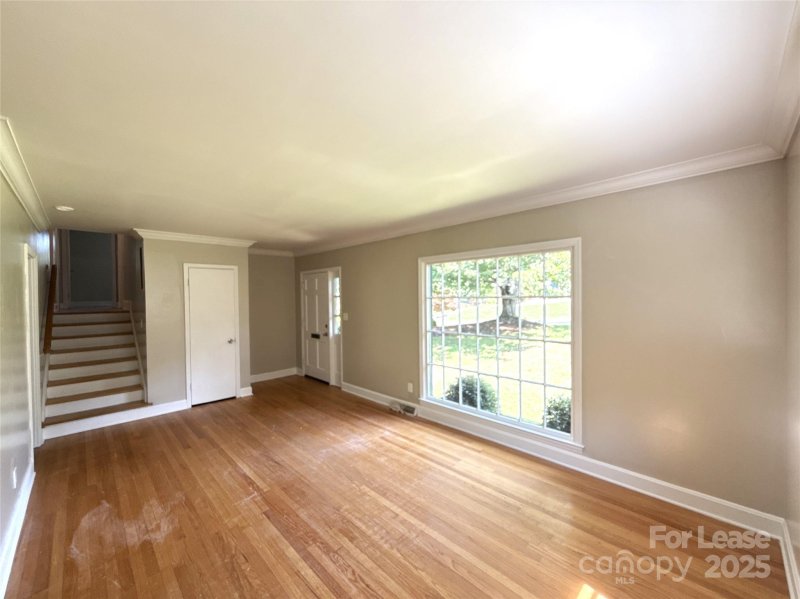 Property image 2 at 1127 Queensgate Street, Gastonia, NC 28054