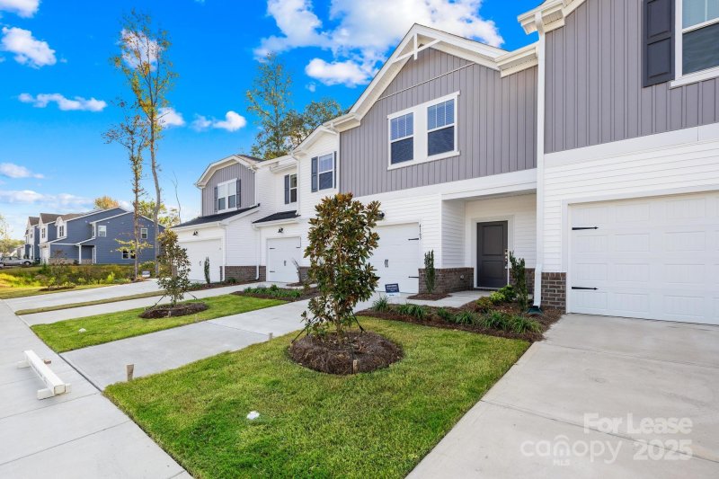 Property image 3 at 4163 Summit Woods Drive, Charlotte, NC 28216