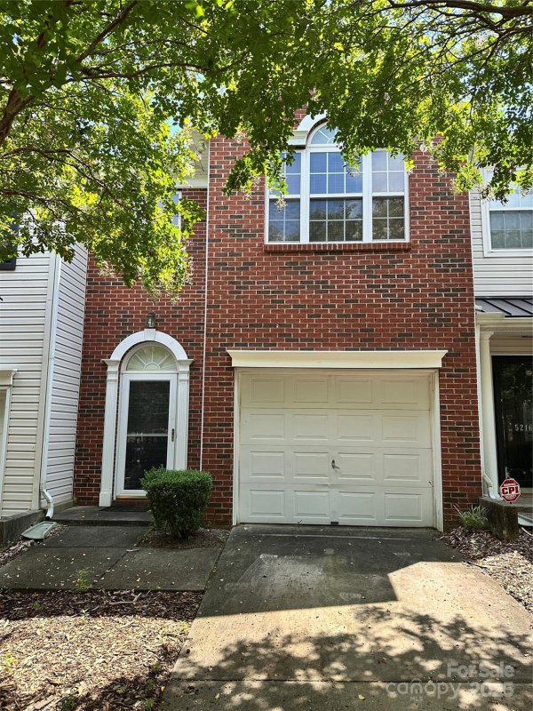 5220 Glenlea Walk Lane