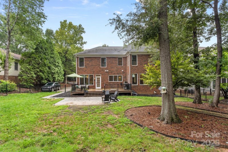 Property image 3 at 10617 Providence Arbours Drive, Charlotte, NC 28270