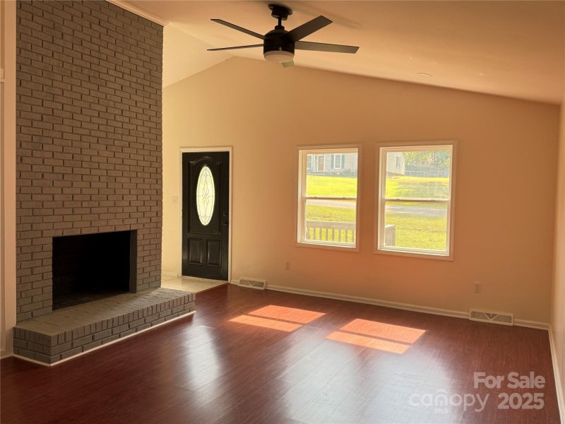 Property image 2 of 2611 Bobwhite Circle in GREENBROOK, Wingate, NC 28174