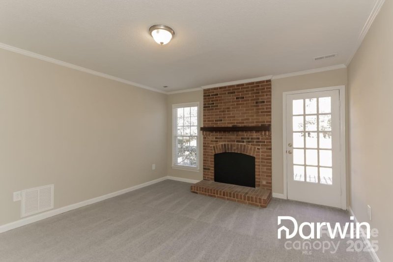 Property image 4 at 1009 Falls Church Road, Charlotte, NC 28270