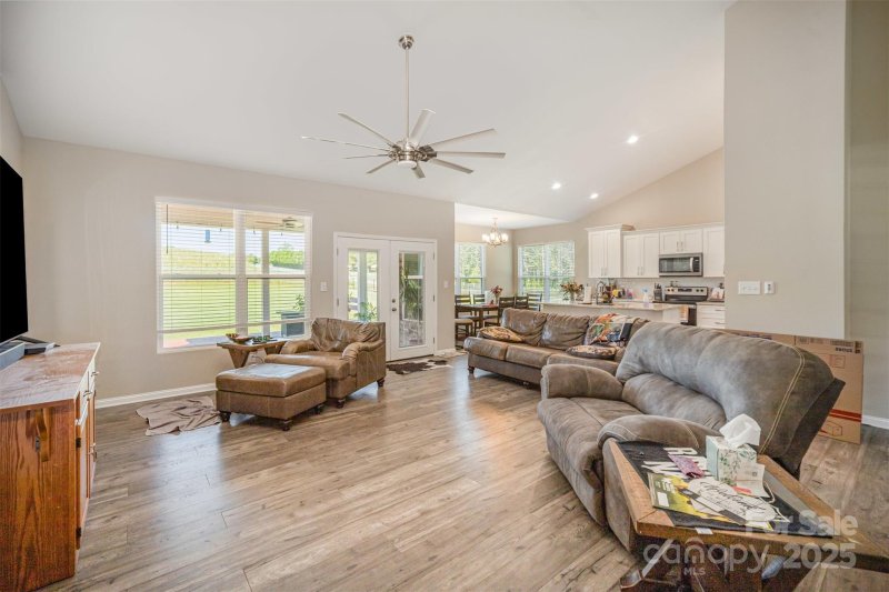 Property image 4 of 104 Postell Drive in Shadow Wood Estates, Statesville, NC 28625