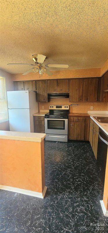 Property image 4 of 7607 Holly Grove Court in Holly Grove, Charlotte, NC 28227