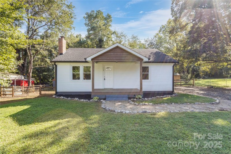 Property image 2 at 115 Church Street, High Shoals, NC 28077