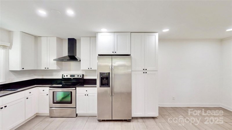 Property image 4 of 3414 Bonneville Drive in Windsor Park, Charlotte, NC 28205