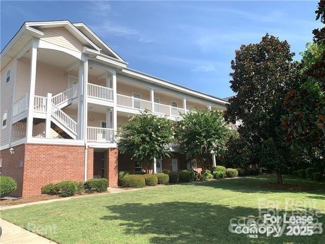 9321 Meadow Vista Road