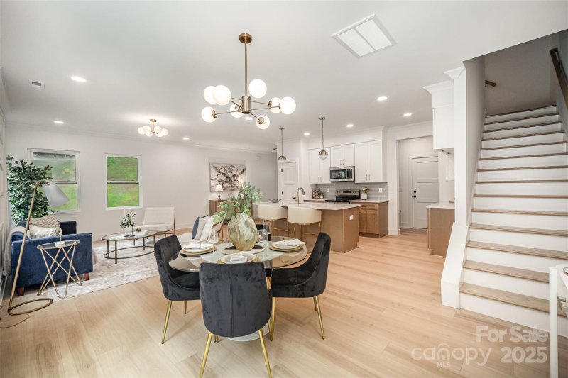 Property image 3 of 4547 Kings Court in Jamestowne, Hickory, NC 28602