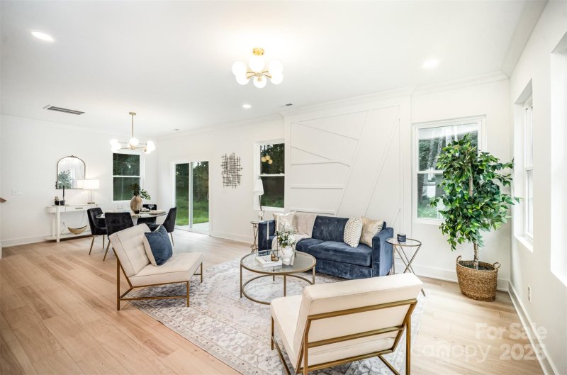 Property image 5 of 4547 Kings Court in Jamestowne, Hickory, NC 28602