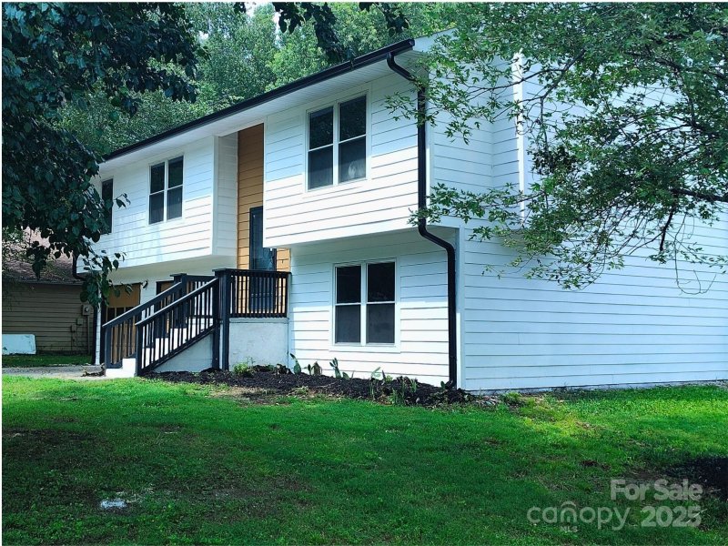 Property image 2 at 6219 Long Pine Drive, Charlotte, NC 28227