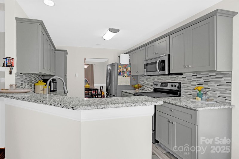 Property image 5 of 7508 Free Court in Rolling Hills, Charlotte, NC 28216