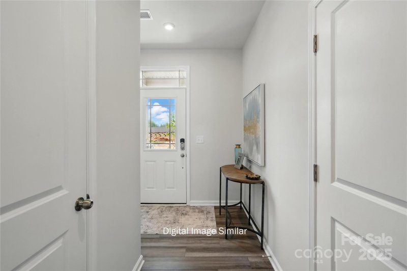 Property image 4 of 7014 Hodges Meadow Lane in Bailey Run, Charlotte, NC 28213