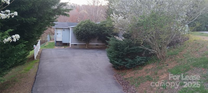 Property image 2 at 110 Heather Drive, Asheville, NC 28806