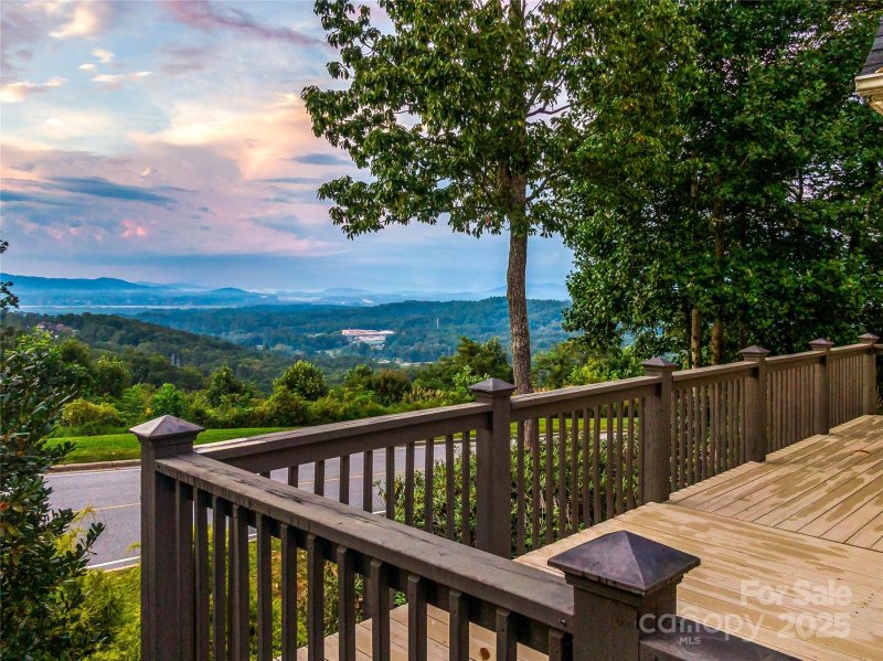 Property image 2 of 63 Club Knoll Court in Carriage Park, Hendersonville, NC 28791