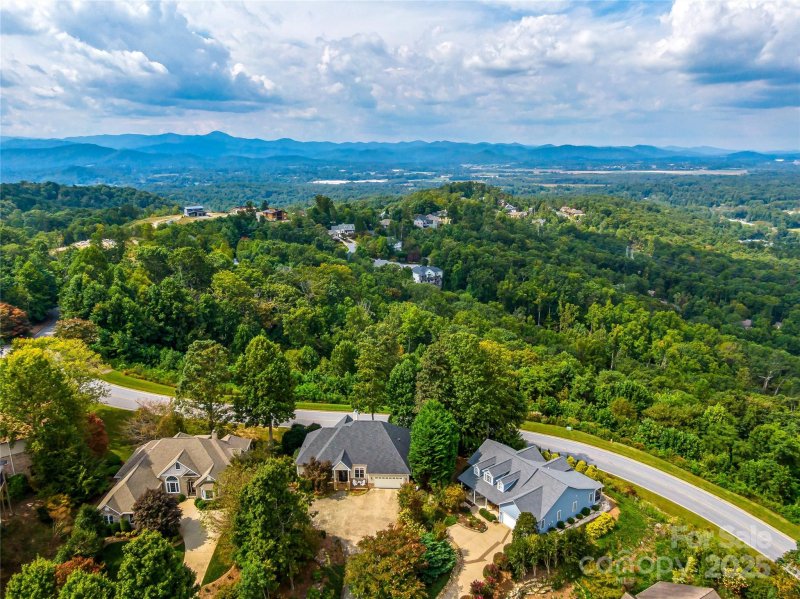 Property image 3 of 63 Club Knoll Court in Carriage Park, Hendersonville, NC 28791