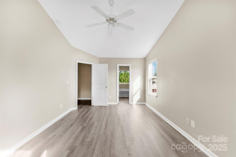 Property image 3 of 1207 Salvadore Court in Cherry Park, Gastonia, NC 28052