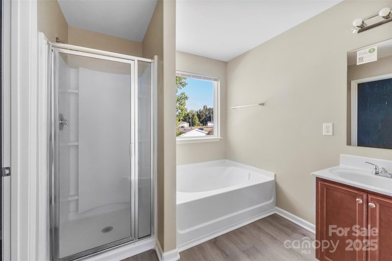 Property image 4 of 1207 Salvadore Court in Cherry Park, Gastonia, NC 28052