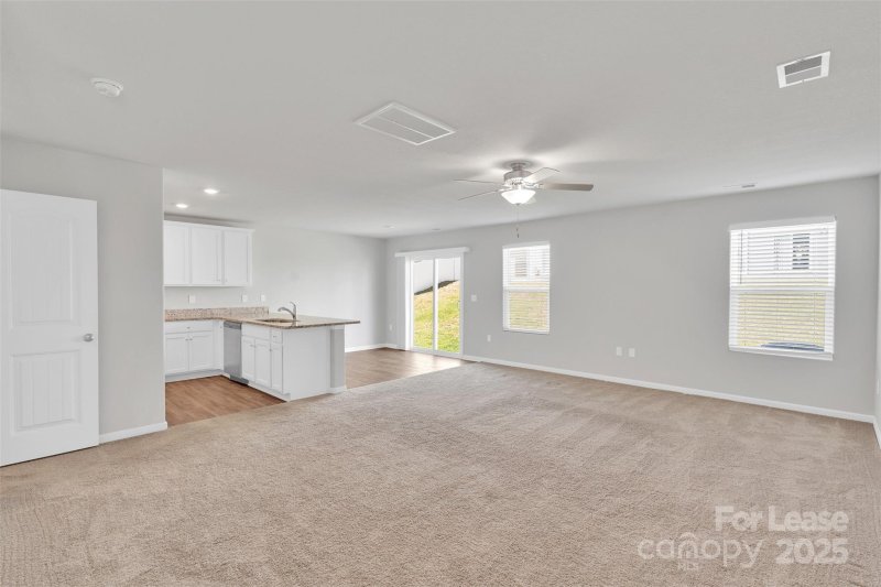 Property image 5 of 9330 Creedmore Hills Drive in Creedmore Hills, Charlotte, NC 28214