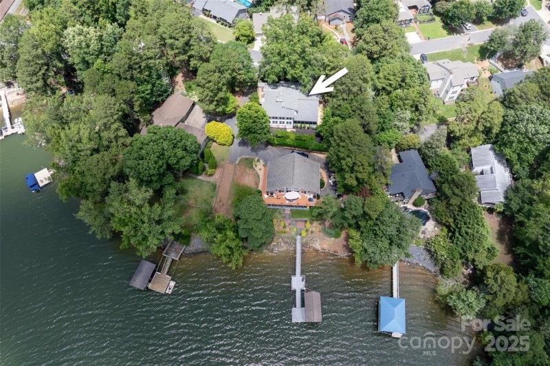 Property image 4 of 1096 Palmyra Drive in Tega Cay, Fort Mill, SC 29708