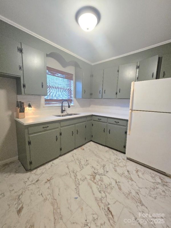 Property image 2 of 809 Wilbrown Circle in Homestead Park, Charlotte, NC 28217